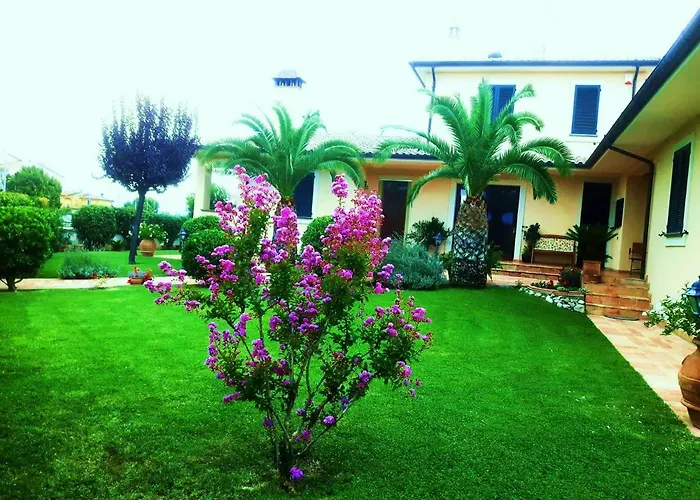 Elisa House